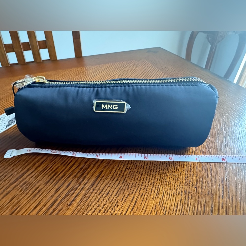 MNG pouch - Picture 2 of 4